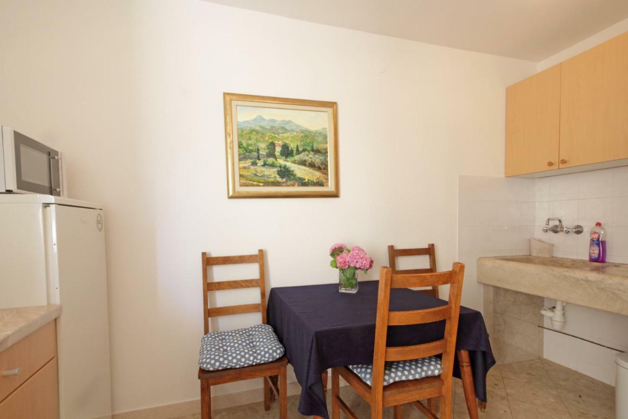 Apartment Nine